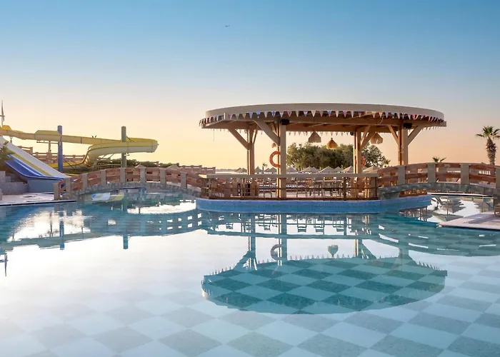 Eri & Village Χερσόνησος