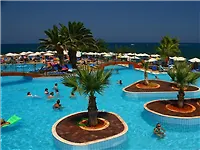 Eri & Village فندق خيرسونِسوس