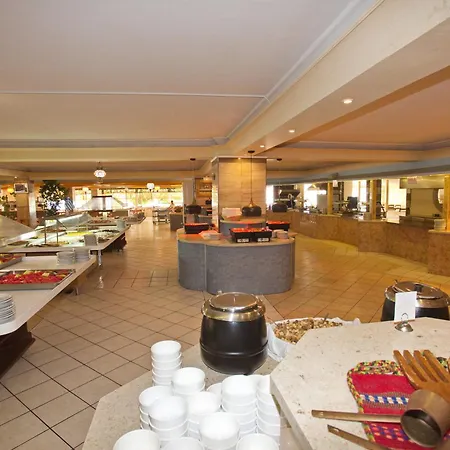 فندق Eri & Village 4*