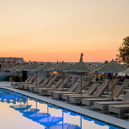 Eri & Village Otel