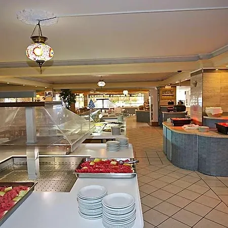 Hotell Eri Beach&village 4*