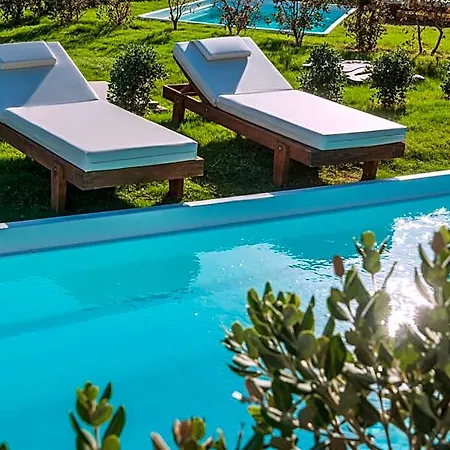 Eri & Village Hotel