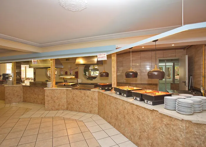 Eri & Village Hotel 4*