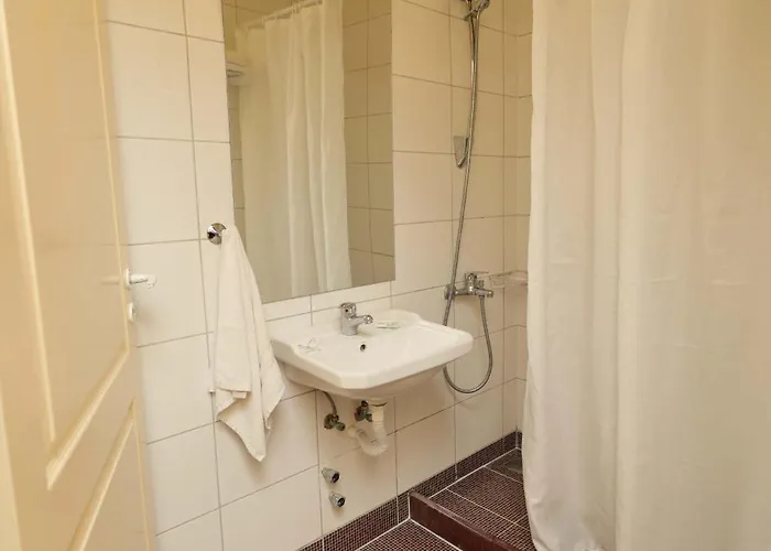 Eri & Village Hotel 4*