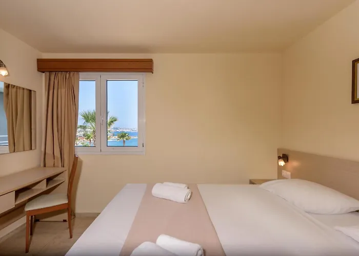 Hotel Eri & Village 4*