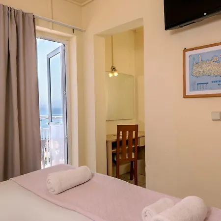 Ξενοδοχείο Eri & Village 4*